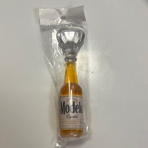 Modelo Especial Bottle opener & magnet large bottle Opener